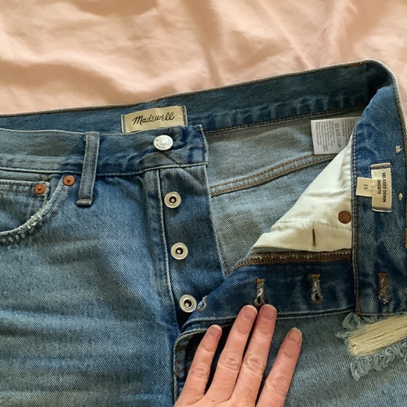 Madewell cutoff denim shorts - Picture 3 of 4